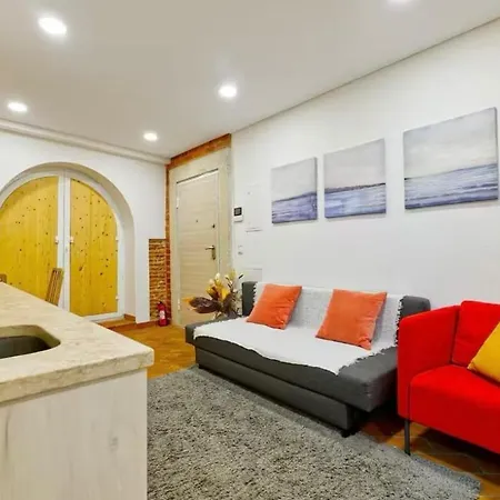 Homey Haven With A Rustic Charm Apartment *