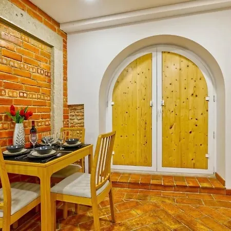 Homey Haven With A Rustic Charm Apartment