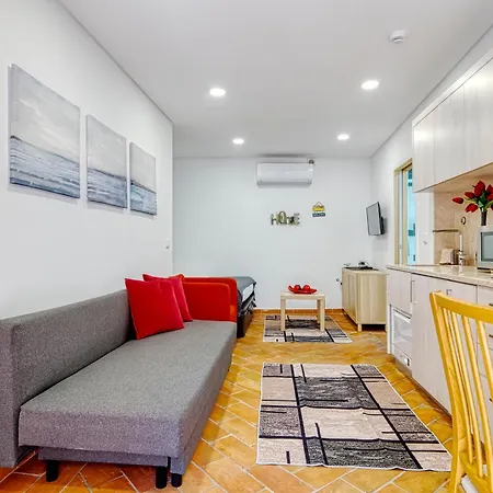 Apartament Homey Haven With A Rustic Charm *