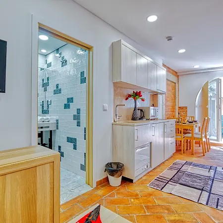 Homey Haven With A Rustic Charm * Lisbon